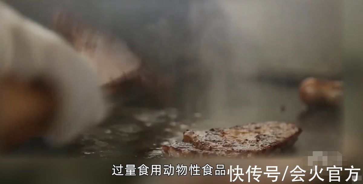 41歲張靜初倡導吃素被嘲！自曝二十年不吃牛肉，吃葷舊照被扒出