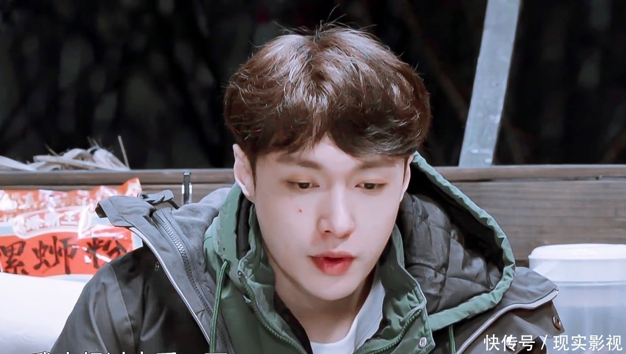 张艺兴：我现在太封闭了