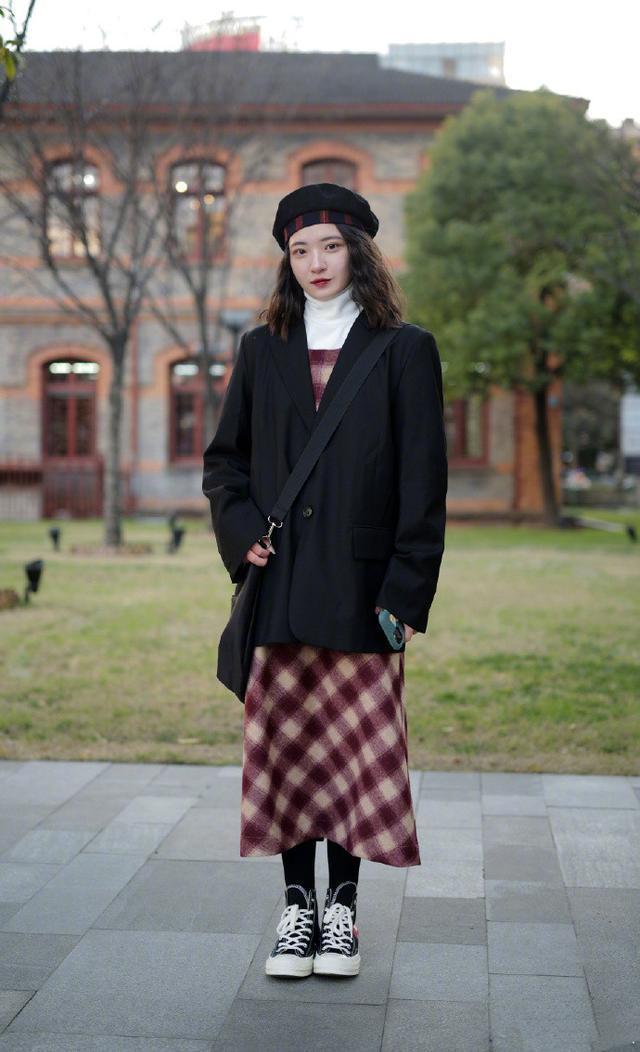 穿“打底裤”的时候，怎么摆脱“路人感”