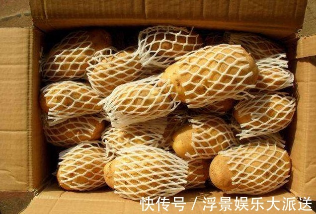 今天才知道,保存土豆真简单,只放一点它,放一年都不怕发芽