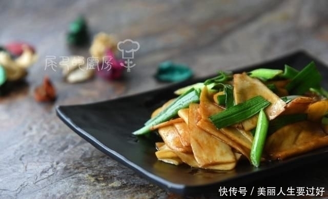 常吃|端午節(jié)最應吃它，它是“窮人的阿膠”，3元一斤，女人常吃腰不疼