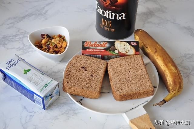 早餐只需五分钟，就能做出咸甜结合的美味早餐，常换个口味也不错