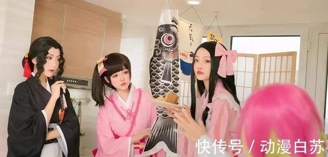 恋柱|《鬼灭》COS:白袜香奈乎遇上黑袜女版无惨,却馋哭了一旁的恋柱