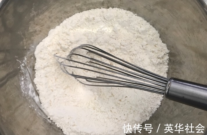 泡打粉|吃腻了甜蛋糕，来试一试这款咸蛋糕，好吃风味足