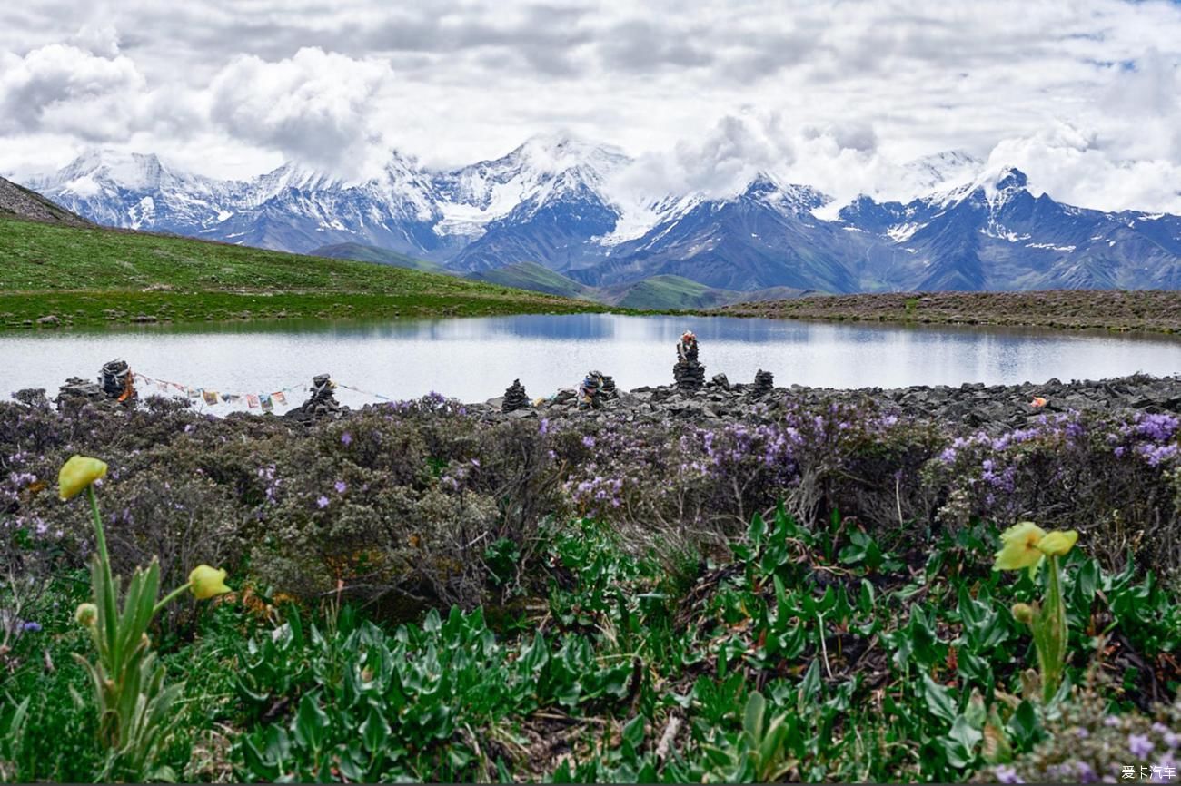 贡嘎穿越丨雪山神湖，云海晚霞，古寺星辰，总有一处风景能温暖你