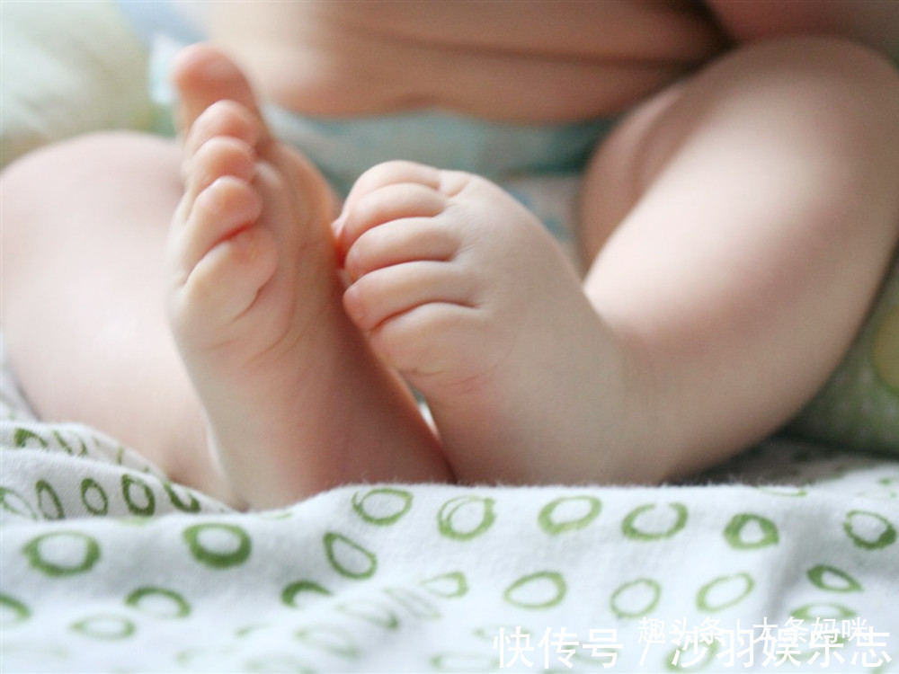腿纹|腿部可以看出健康问题,宝宝双腿出现3种情况,妈妈不能小觑