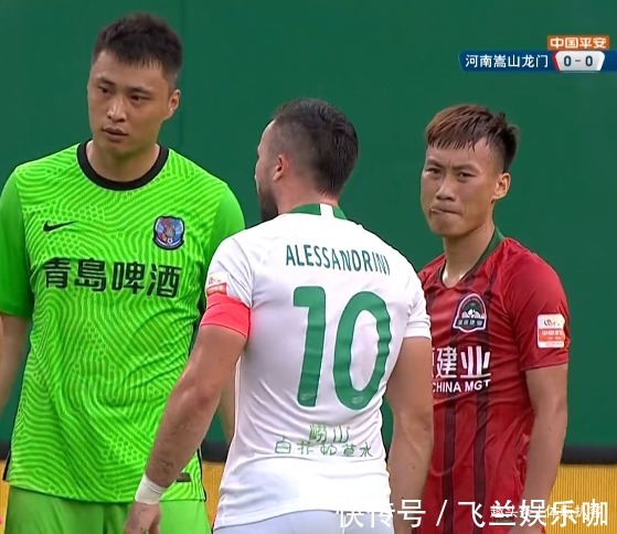 河南队|中超恶人重出江湖:蹬踏对手小腿,踢33分钟染红,一脸不服离场