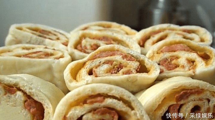 春天我家最喜欢吃这个面食三天一次,新鲜好吃,比饺子好吃