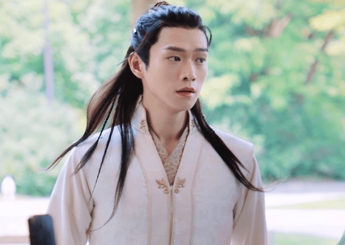 养眼|《奇异剧本鲨》路透:魏大勋异域造型养眼,王源是“在逃王子”吧