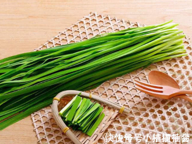 癌细胞|得了“癌”千万别慌,这4种食物换着吃,疾病“不告而别”!