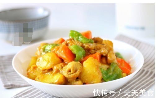 这道菜孩子们都爱吃，跟米饭是绝配，好吃易做，冬天吃最好