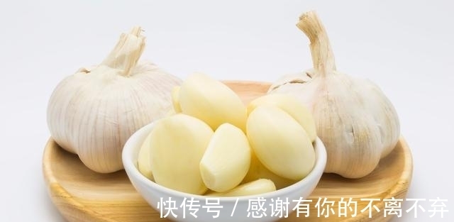 眉毛|用大蒜在眉毛上擦两下,可能发生这几个变化!看完记得收藏