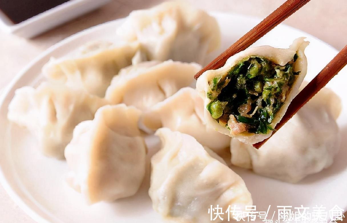 做韭菜猪肉馅饺子，记住“4要点”，韭菜不出水，饺子鲜香味道好