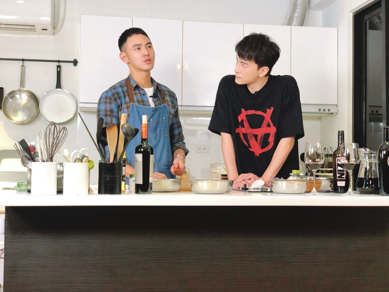 郑元畅之不专业厨房第一季完美收官!阮经天金句频出句句戳心