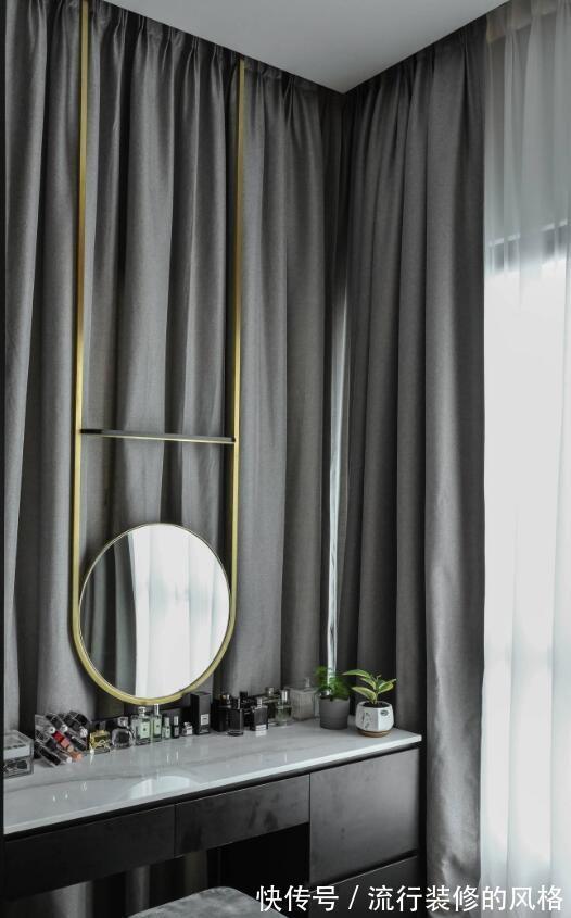 床尾|111㎡用黑白灰装出大宅范,岩板和灯带的碰撞,不小心溢出高级感