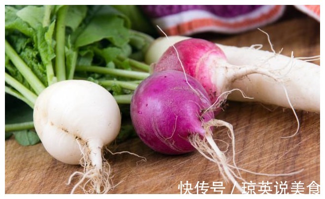 买萝卜时,绿萝卜好还是白萝卜好教你方法,选出好吃的萝卜