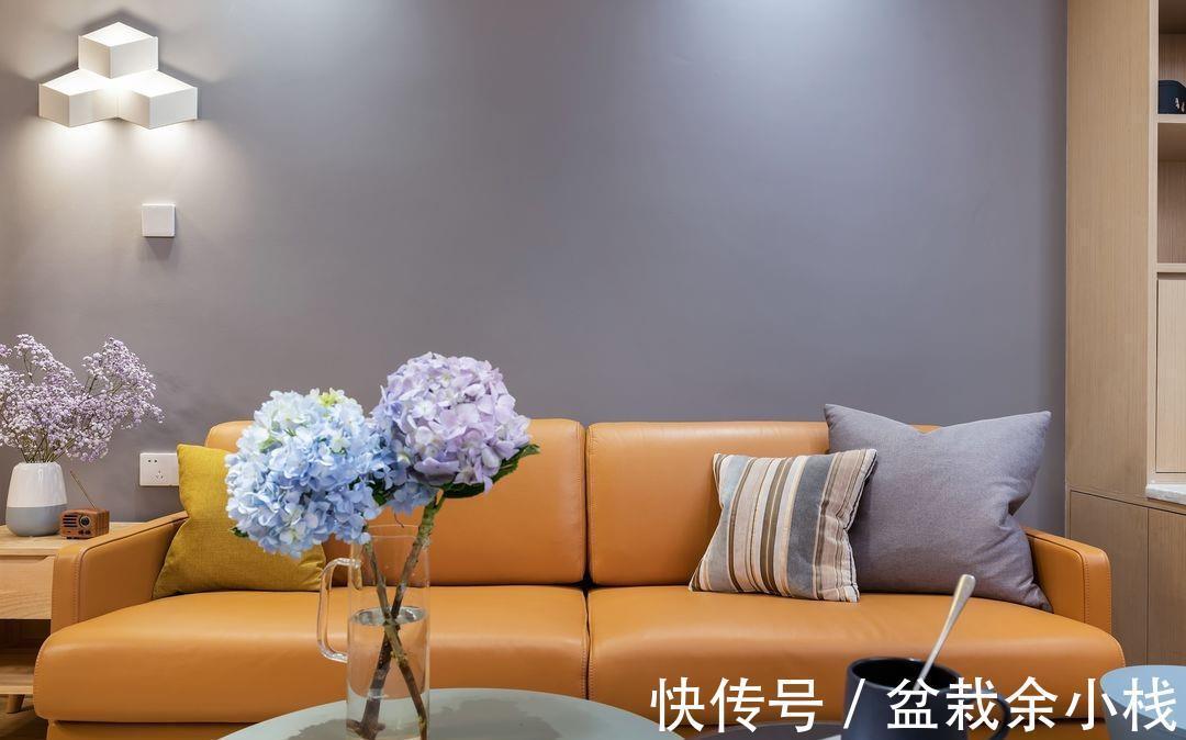 王安安|76平的两居室，细细打磨每一处角落，用原木色打造小而美的家