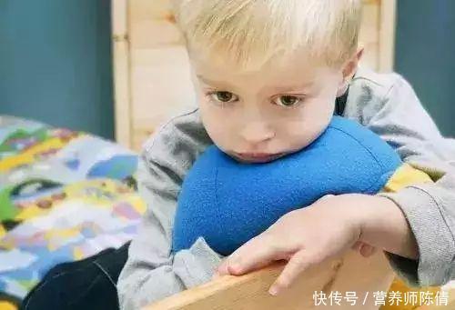 安全感|没安全感的孩子,有这几种明显表现,发现晚了性格上会有缺陷