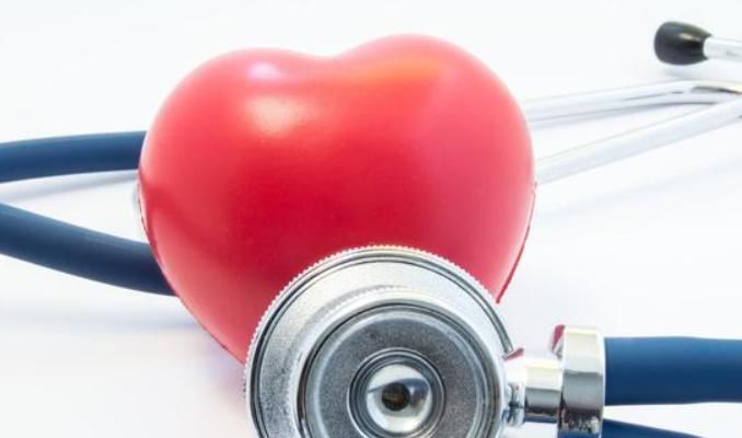 中老年人戴帽子有哪些好处?专家:这5个好处很喜人,你了解嘛?