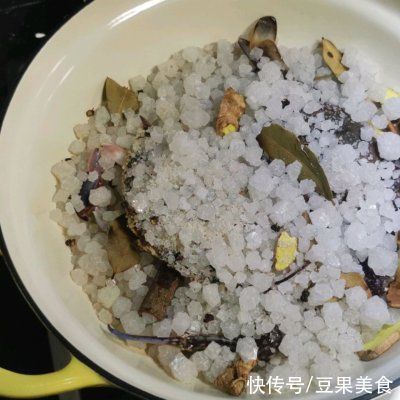 盐焗梭子蟹|10分钟出锅的盐焗梭子蟹，鲜嫩又爽口