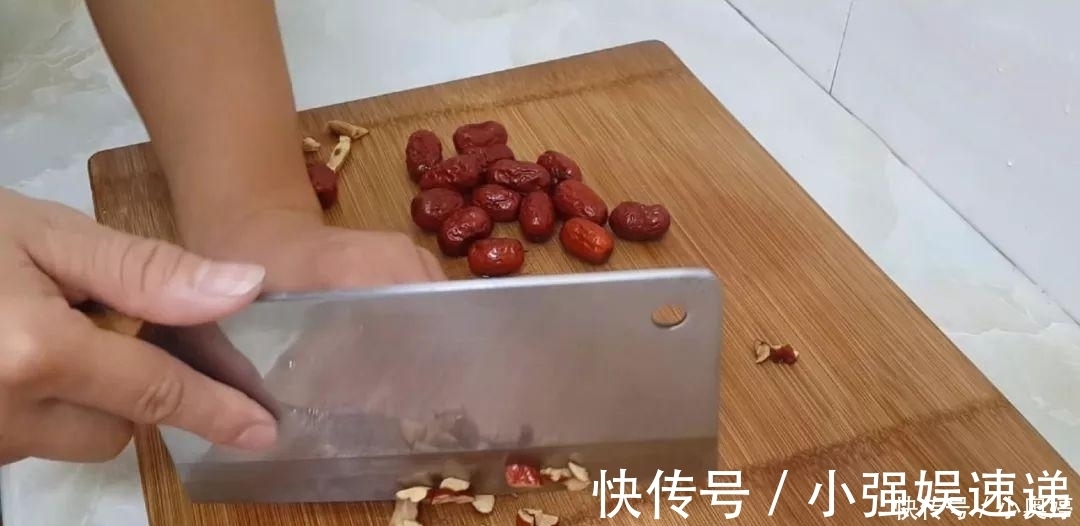 白糖|3勺白糖, 1斤面粉, 不用和面, 做出来最好吃的发糕, 边吃边流口水