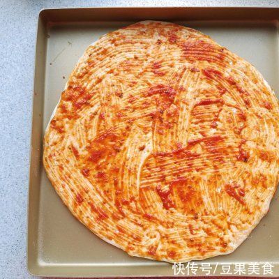 好吃|培根披萨这样做也太好吃了吧！天天吃都不腻