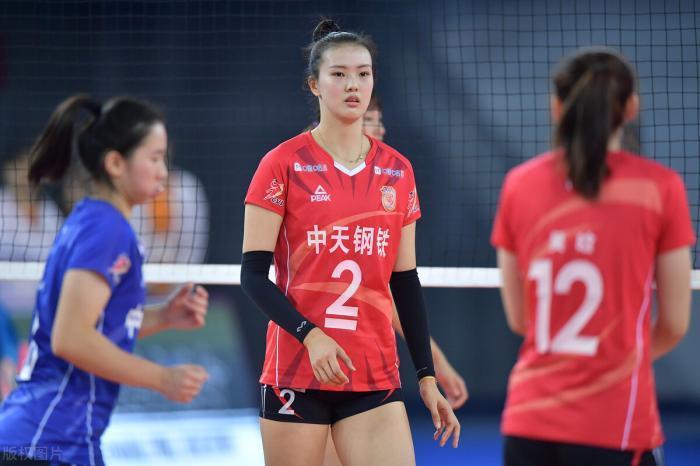 蔡斌|蔡斌上任,中国女排迎巨变,朱袁张组合解体,李盈莹当队长挑大梁