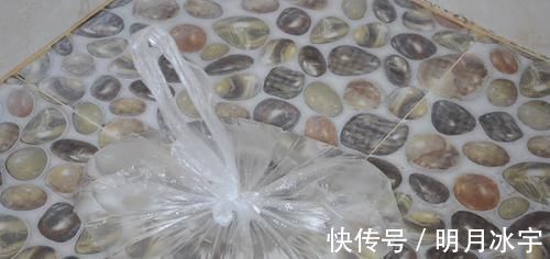 下水道口放一个气球,作用真强大,解决家家户户的一个烦恼,超实用