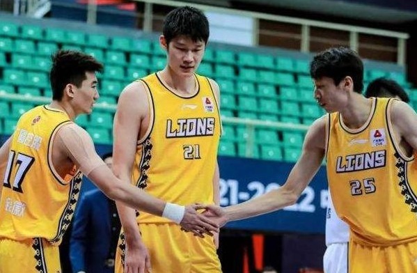 孙铭徽|正式确定!浙江广厦放弃CBA顶级外援,孙铭徽失去好帮手