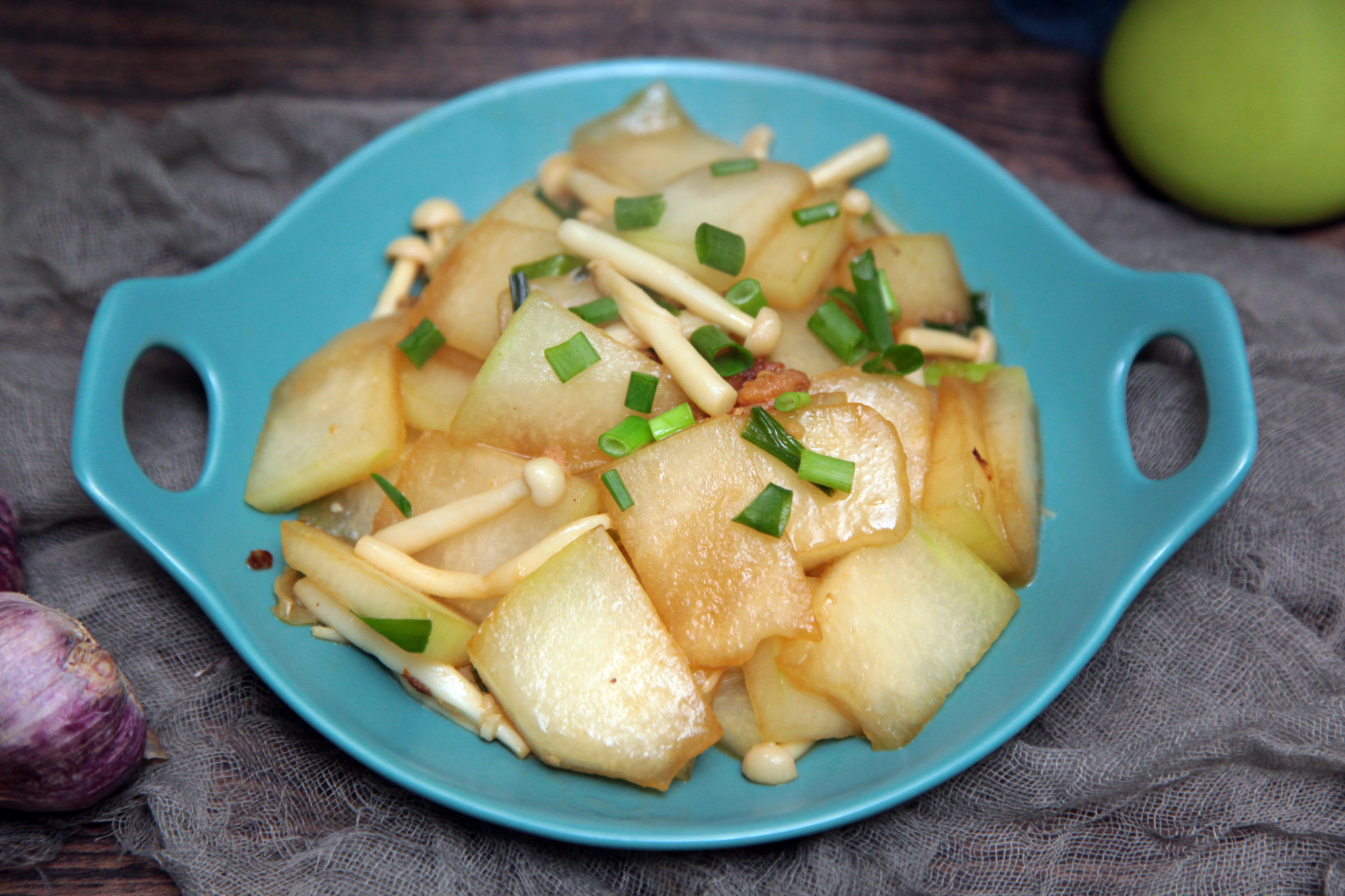 暑假在家，分享7道素菜，低脂美味又过瘾，怎么吃都不胖