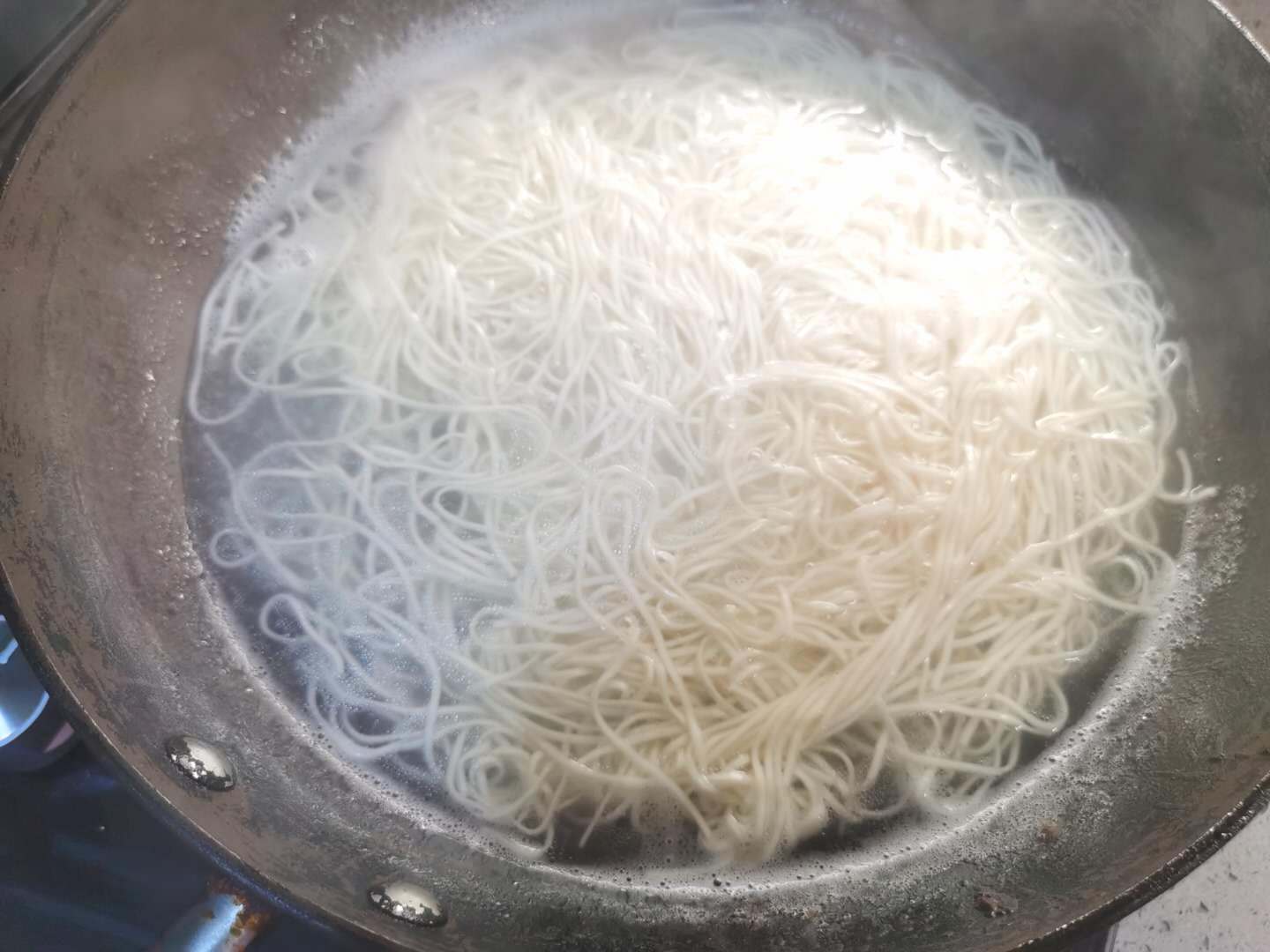 五花肉|好吃到跳脚的自制炸酱面,连吃三碗不过瘾,口感饱满,回味无穷