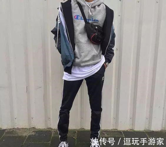 李若彤 羽绒服搭不好看下面的搭配方法不容错过!时尚保暖两不误!