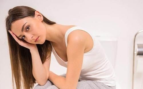 代谢|你知道大便头干硬，后边软粘是什么原因吗？这属于便秘的一种吗？