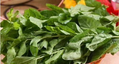  肌肤|爱美的女性，推荐吃3种食物，美白肌肤，缓解痛经，清理子宫垃圾