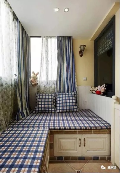 阳台上|家里装修别再给阳台装柜子了,聪明人流行这样装,好看又实用