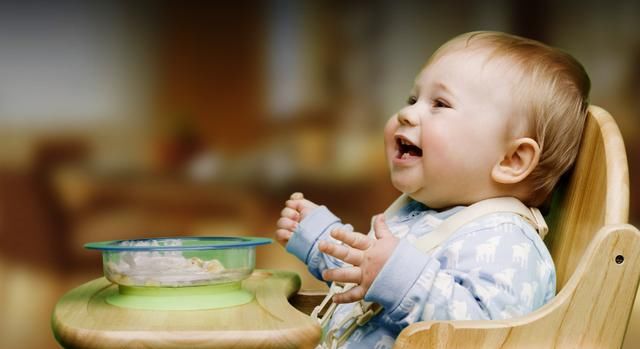 月龄|添加辅食后 每个月龄都有食物喂食的讲究 宝妈知多少