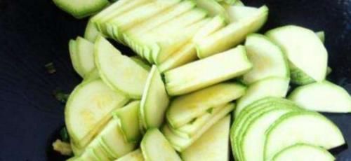 这么便宜的蔬菜，居然可以美白皮肤，提升免疫提！建议收藏！