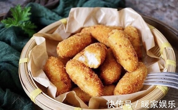 3个鸡蛋，做出孩子爱吃的小零食，比鸡蛋饼香，一口一个吃的过瘾