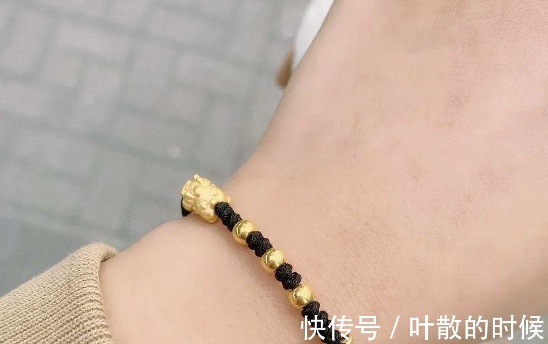 小疯|金店不买东西能编手链吗？很多人都不知道