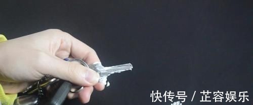 在钥匙上涂点牙膏真厉害, 10个家庭9个都需要, 早点知道就好了