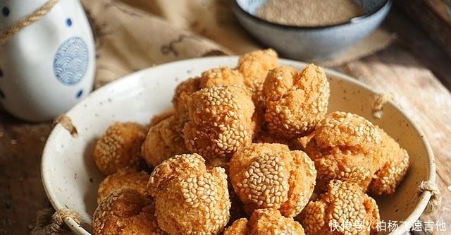 快过年了，教你一道中式传统小吃茶点，开口笑，口感酥脆芝麻醇香