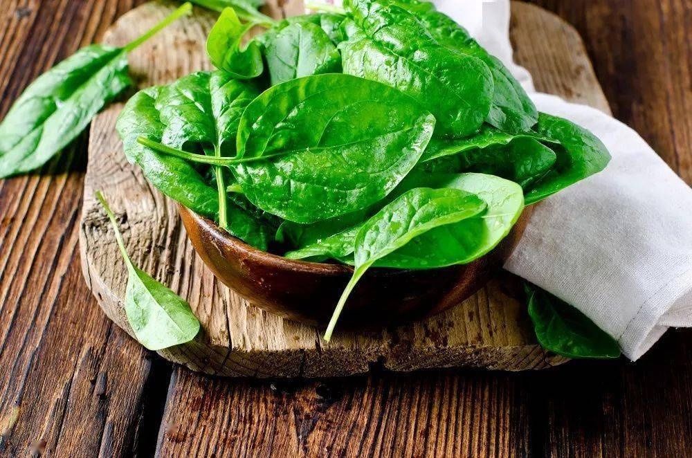 吃菠菜|【养生防疫】大力水手也爱吃的菠菜,口感好营养价值高