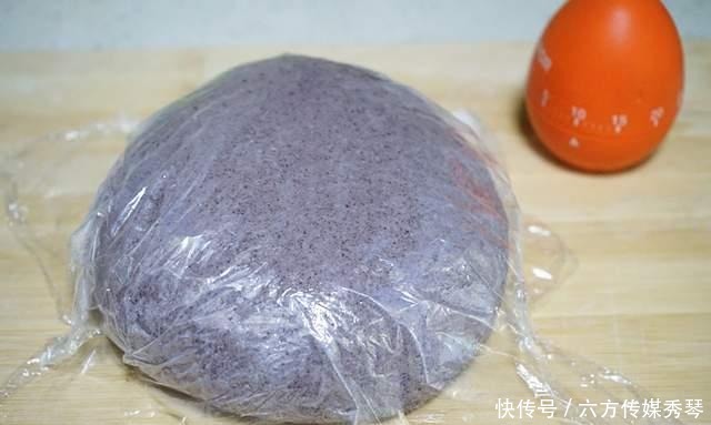 怎么蒸“黑米馒头”,方法其实很简单,一学就会