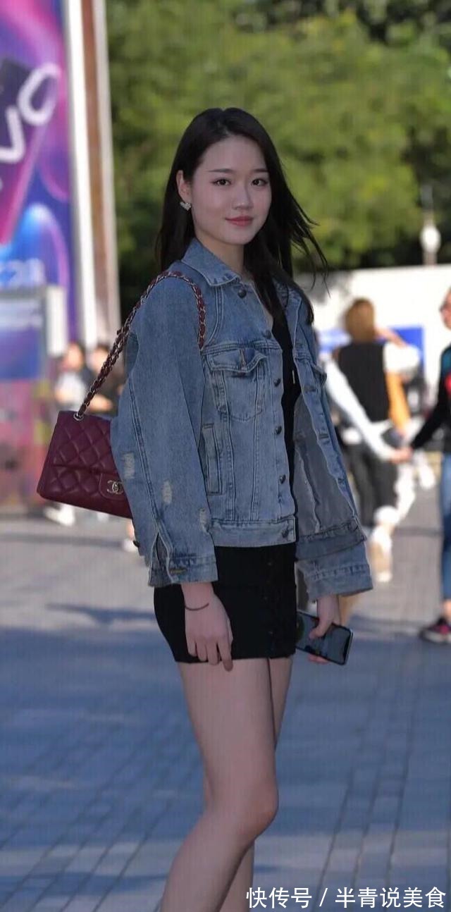 牛仔外套 微胖小姐姐太会穿了!牛仔外套搭配黑色紧身裙,显高显瘦更有韵味!