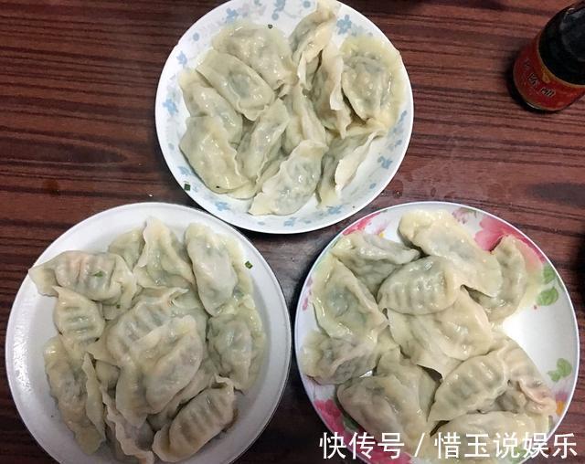 韭菜|这样做的韭菜虾仁饺子鲜上加鲜，吃了三十个还不够！