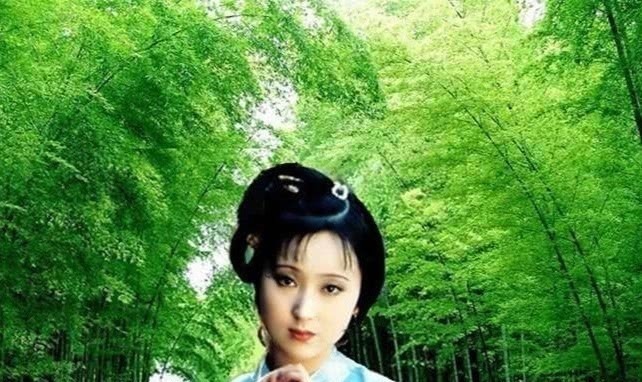 贾宝玉$林黛玉和薛宝钗谁更漂亮?林黛玉洗了一个澡后,两人便分出了美丑