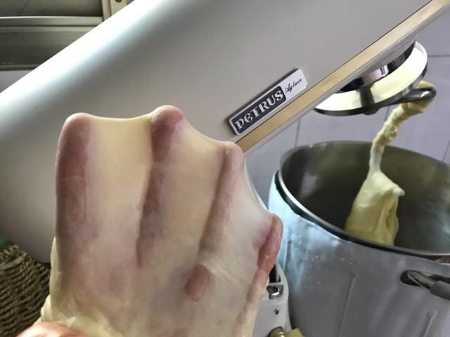 新手|入门级面包配方，新手照着做就行，松软香甜，放三天也不硬