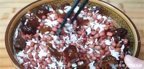 不会包粽子的看过来，试试这样做，比包粽子简单，味道又好