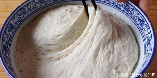 老公最馋的麻酱烧饼,今天又做了一锅,外酥里软、层层酱香,真馋