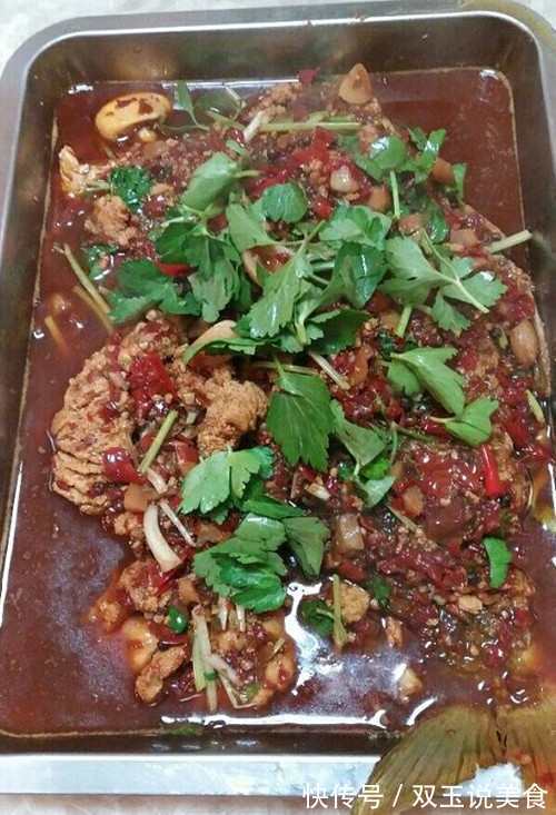 放假第一次去女友家,准丈母娘做的这一桌饭菜,吃完我都不想动了